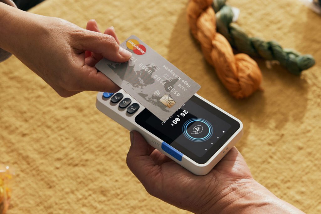 Kartenzahlung mit dem PayPal Reader im Geschäft